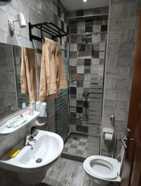 Cozy apartment, close to Orange beach and Sheraton Street